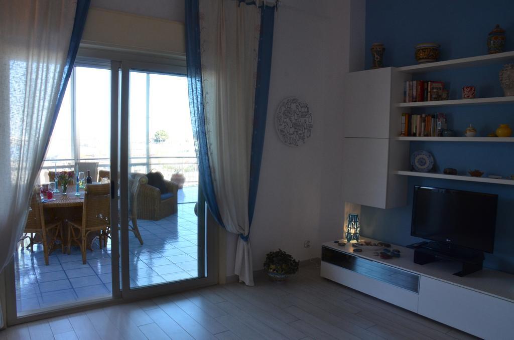 Terrazza Sul Mare Apartment Giardini Naxos Luaran gambar